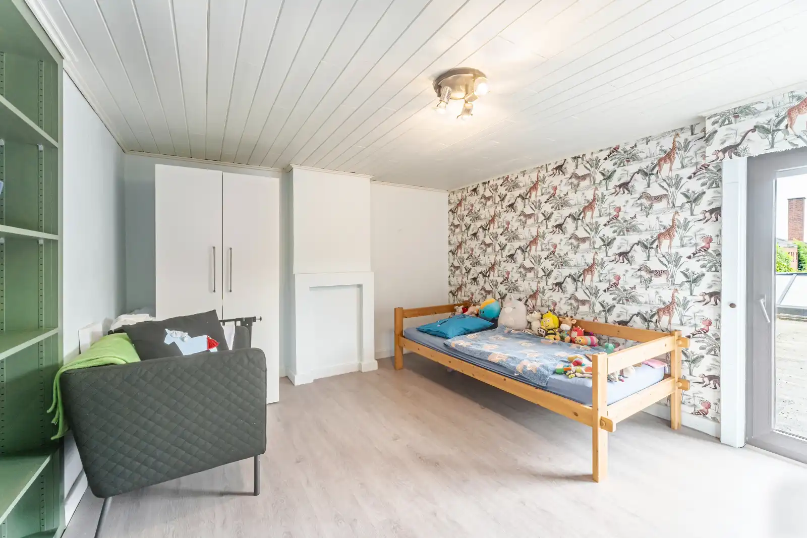 Gezellige gezinswoning met ruime leefruimtes in Izegem! foto 12