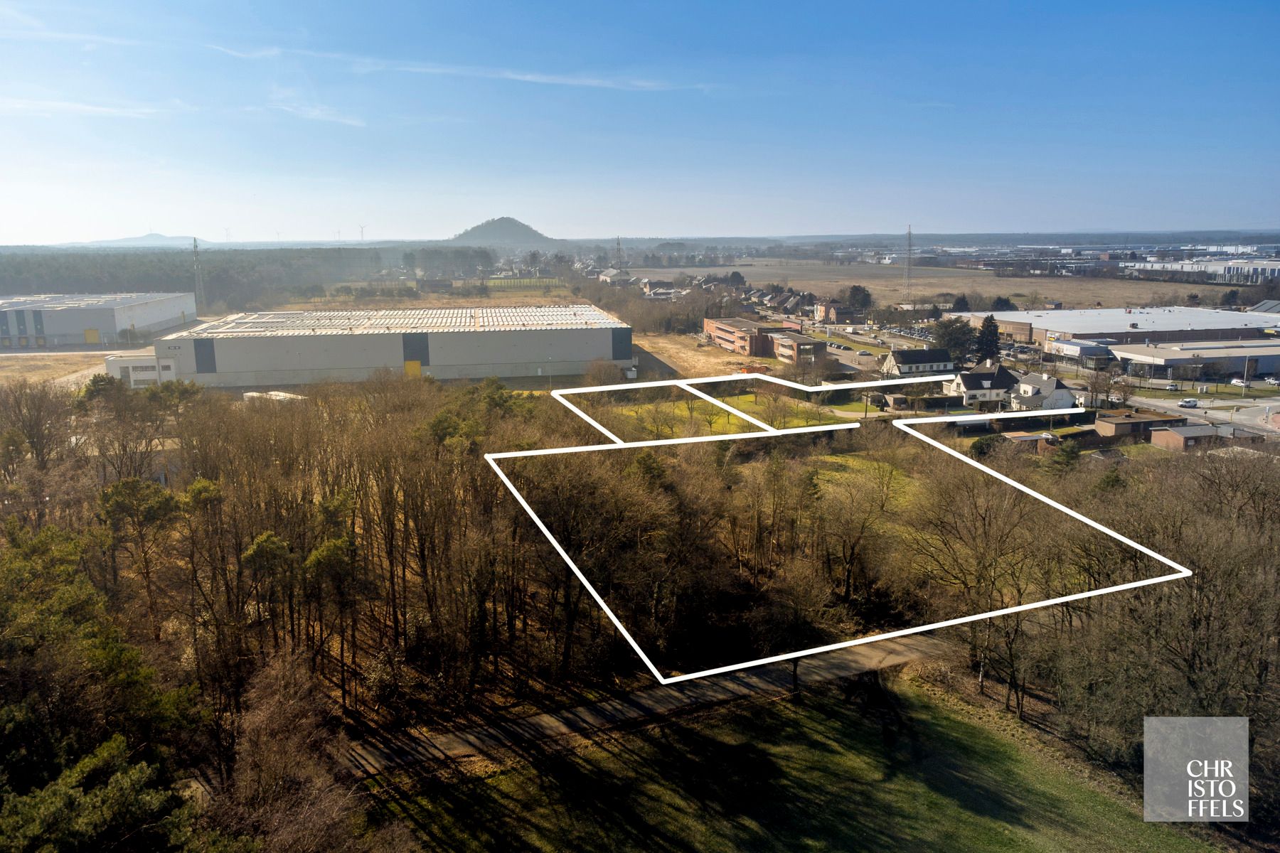 Eigentijdse villa (428m²) met zwembad en 2de woning (187m²)!  foto 40