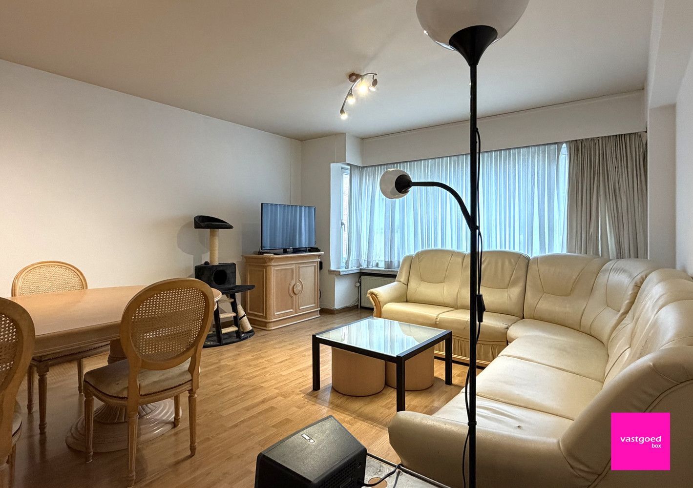 Welgelegen appartement met 3 slaapkamers,  te Oostende foto 3