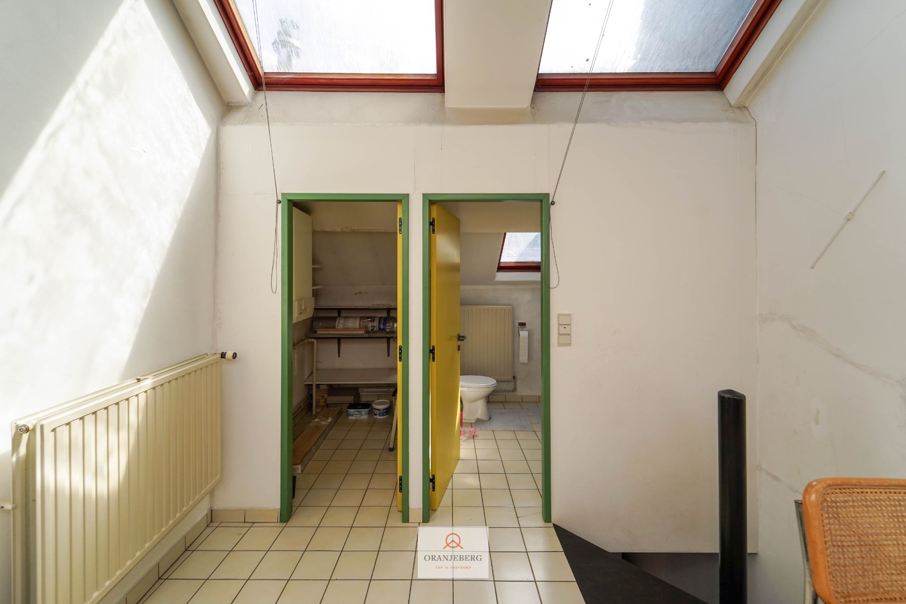 Praktijkruimte met woonst nabij Gravensteen foto 19