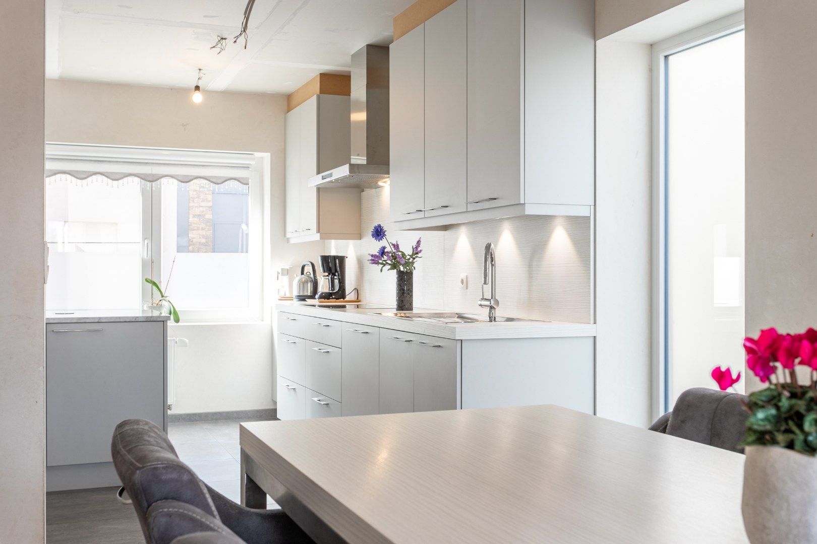 Instapklare woning met 5 slaapkamers en tuin te Lembeek foto 12