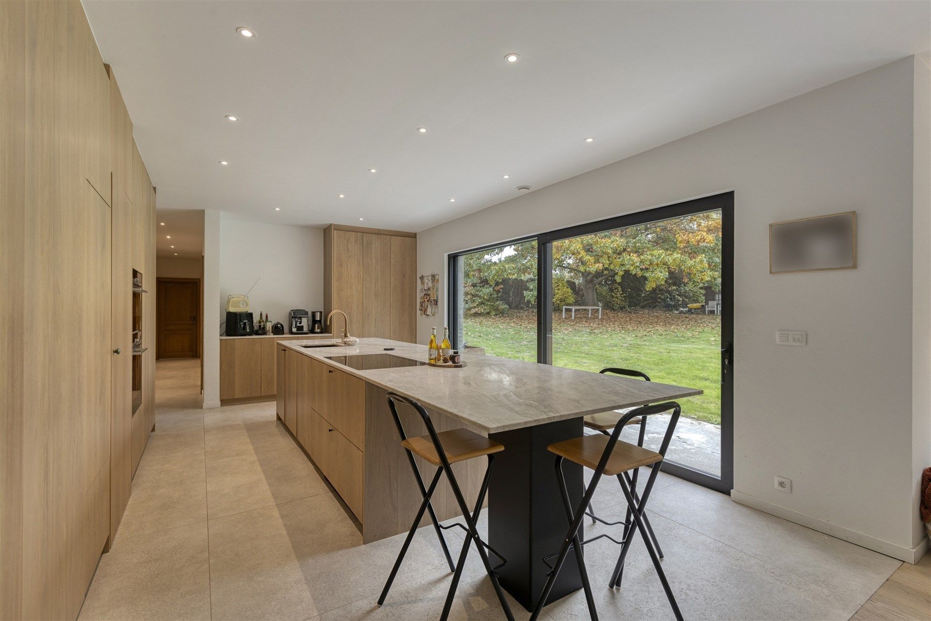 Luxueuze woning met riante tuin te Sint-Lievens-Houtem foto 8