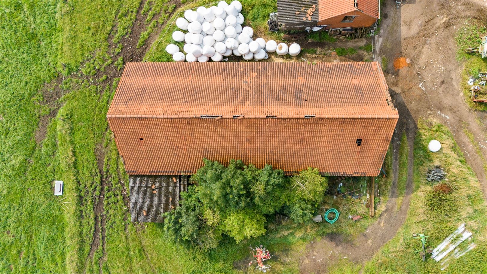 Boerderij met iets meer dan 38ha grond foto 32