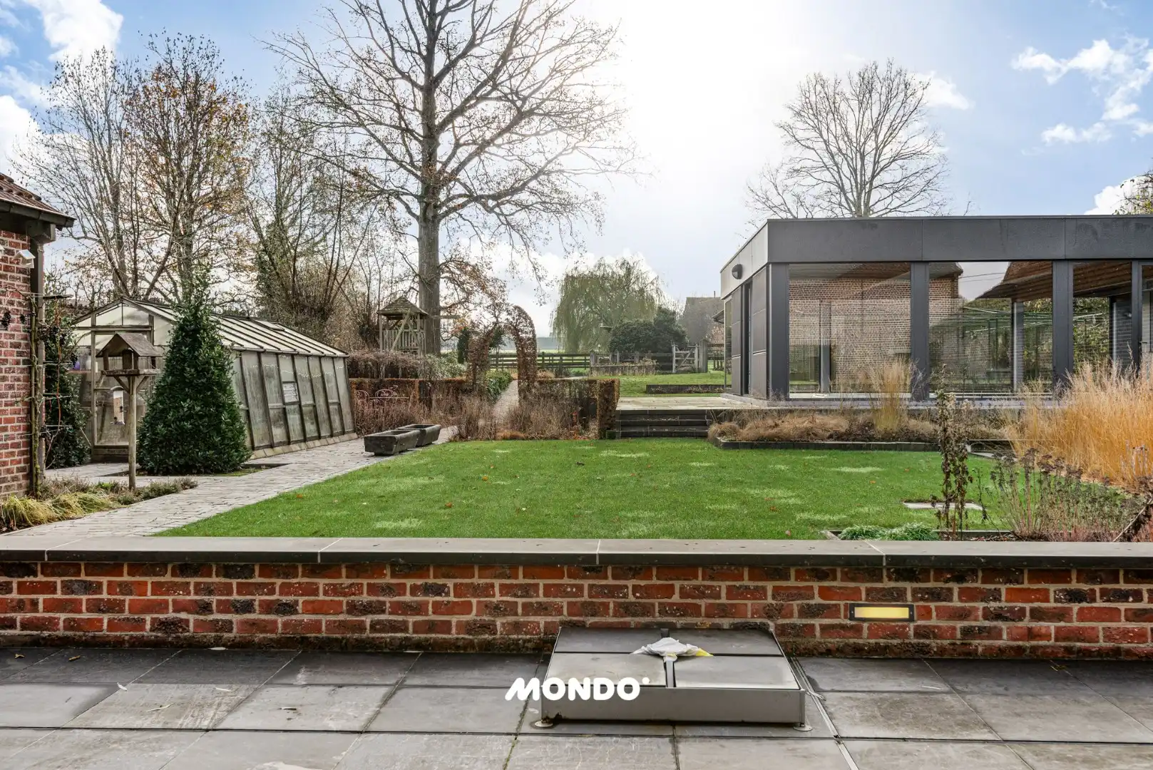 Unieke hoeve  (1.56ha) met paardenfaciliteiten & overdekt zwembad. foto 32