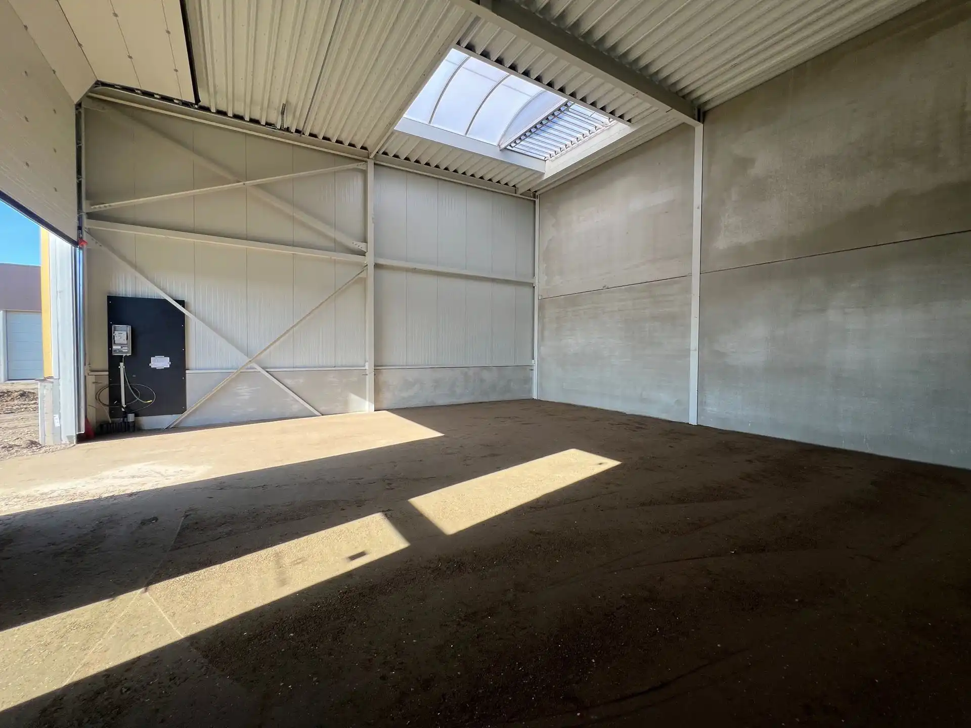 NIEUWBOUW KMO-UNIT VAN 144M² TE HUUR IN HALEN foto 8