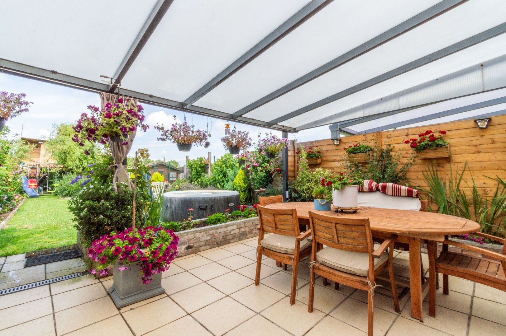 RUIME & RECENTE WONING MET 5 SLP + 2 BDK ! foto 9