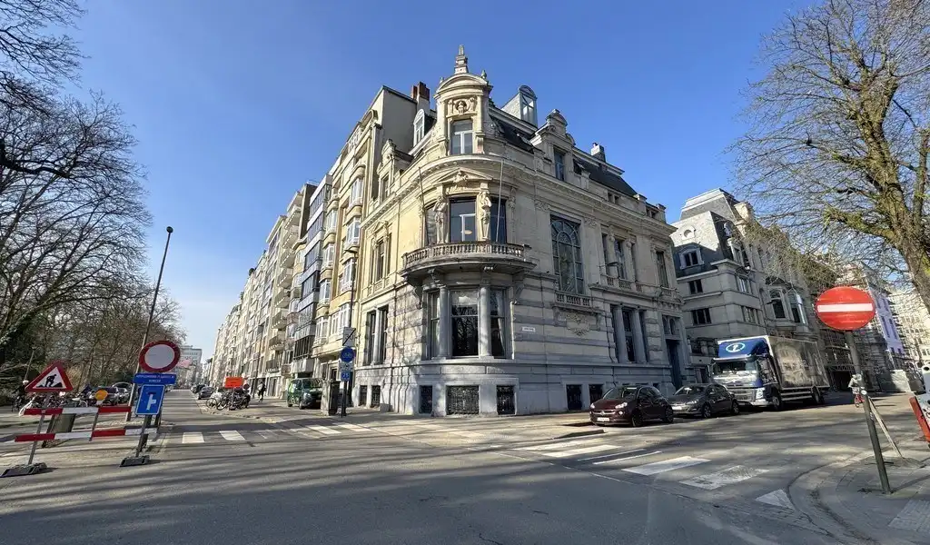 Kantoren te huur  in prachtig herenhuis te Antwerpen foto 24