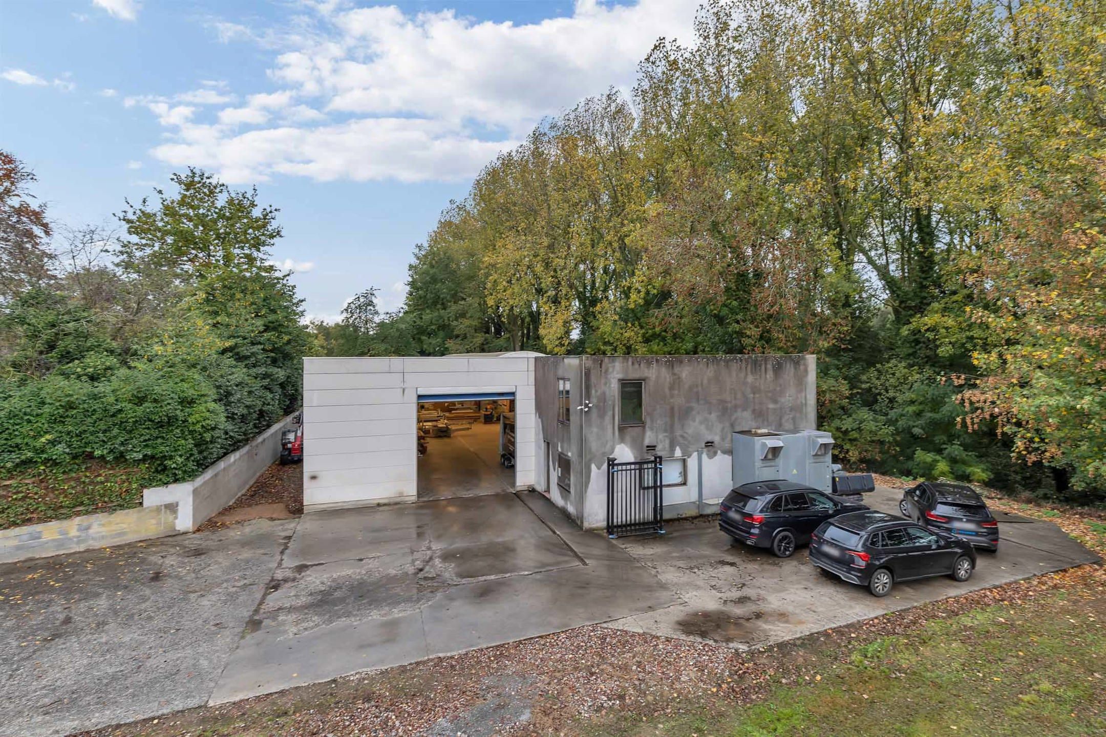 Loods (600m²)  met woonmogelijkheid op rustige locatie foto 19