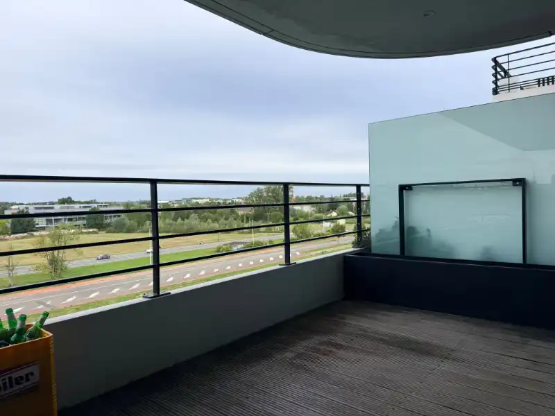 Mooi 2-slaapkamer appartement met prachtig uitzicht! foto 5