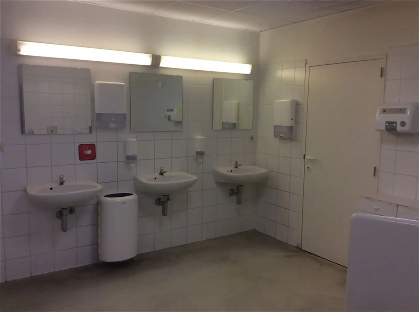 Kantoorgebouw van 160 m² tot 800 m² foto 15