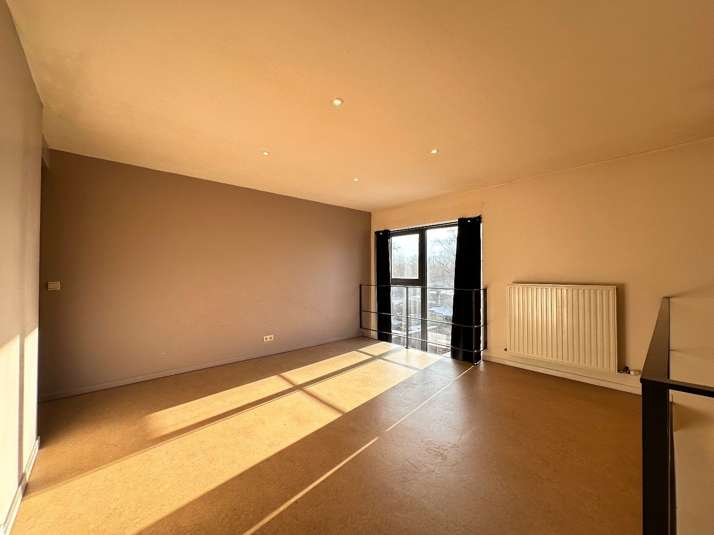 Goed gelegen appartement met 2 slaapkamers, terras en autostaanplaats te Tongeren foto 12