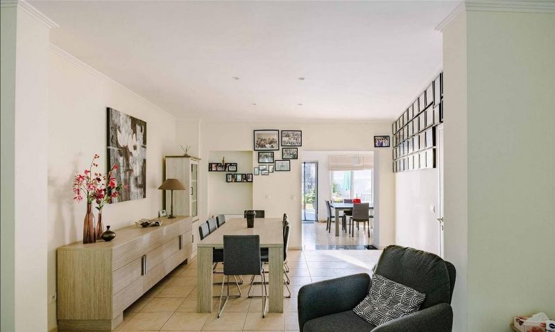 --- NIEUW --- Gezinswoning met garage en tuin in Merelbeke-Flora! foto 7