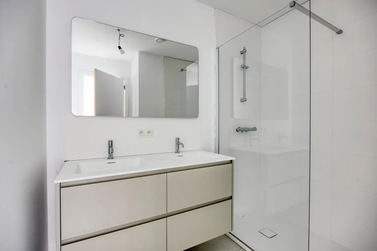 Energiezuinig nieuwbouwappartement met 2 slaapkamers en tuin foto 14