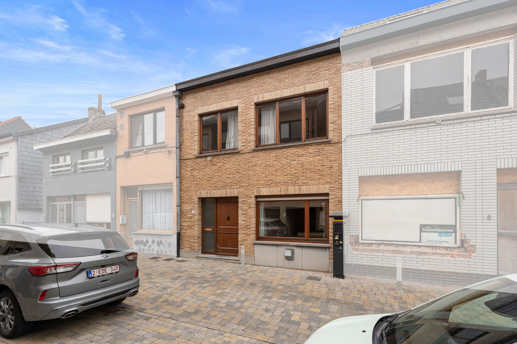 Hoofdfoto van de publicatie: Te renoveren woning met potentieel in centrum Wetteren!