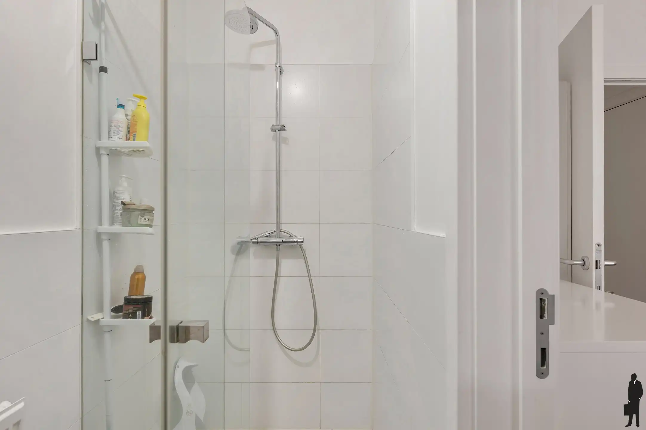 Instapklaar appartement met terras en ondergrondse parking foto 13