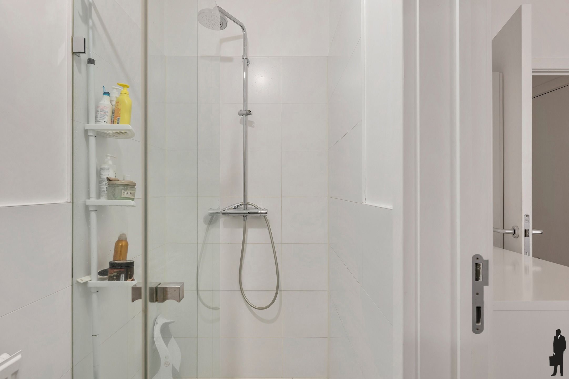 Instapklaar appartement met terras en ondergrondse parking foto 13