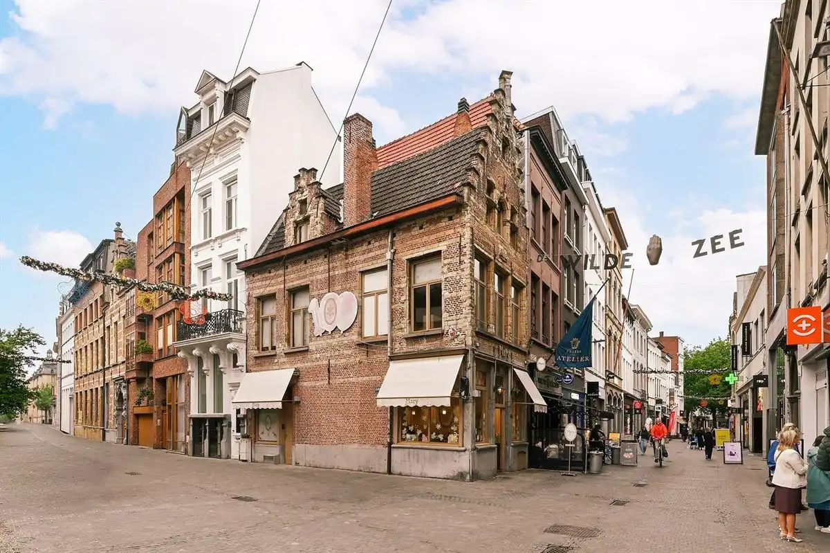 Op te frissen 2-slaapkamerappartement aan de Wilde Zee foto 40