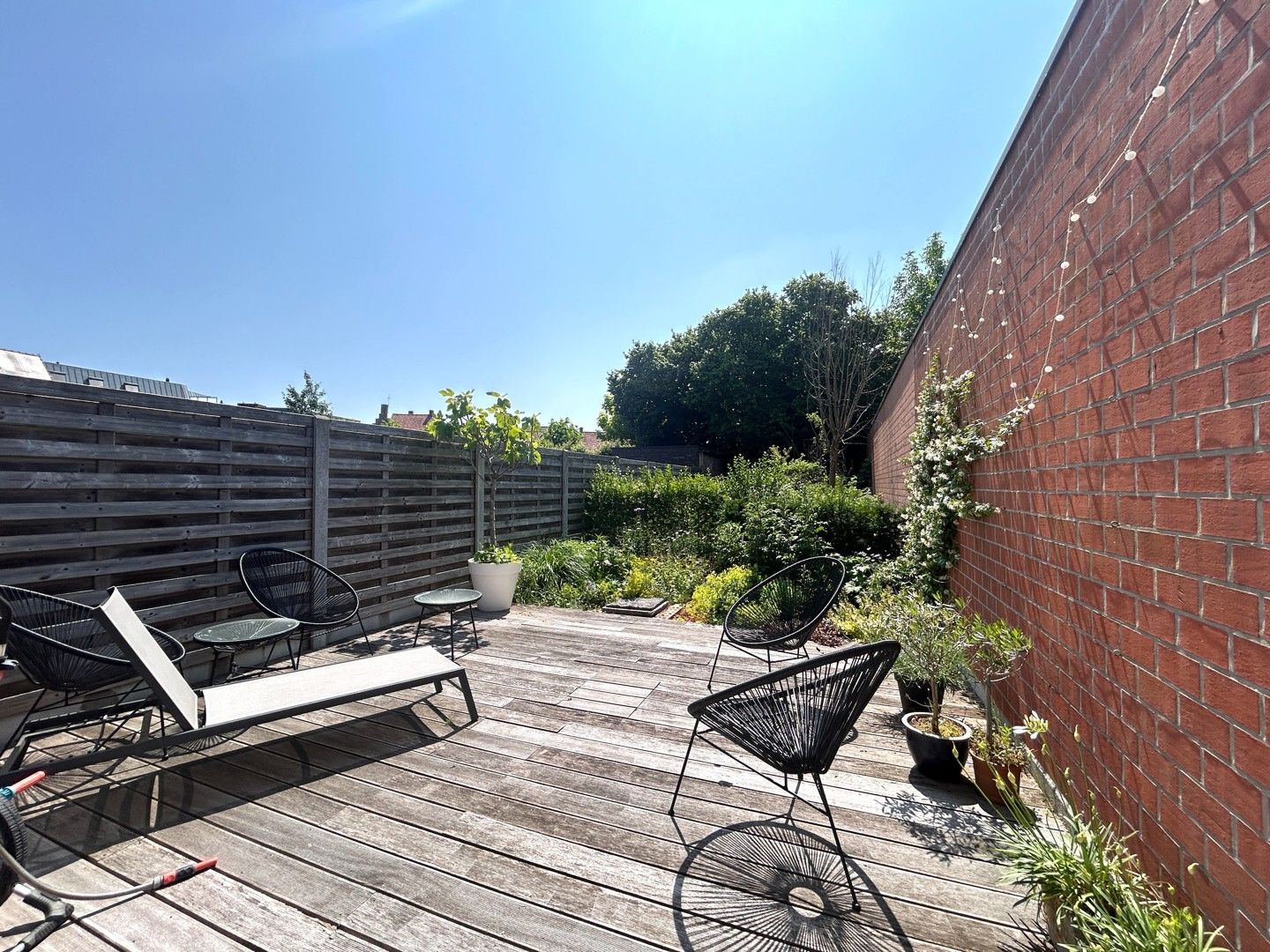 Instapklare woning met commerciële ruimte, tuin & garage te centrum Tielt! foto 8