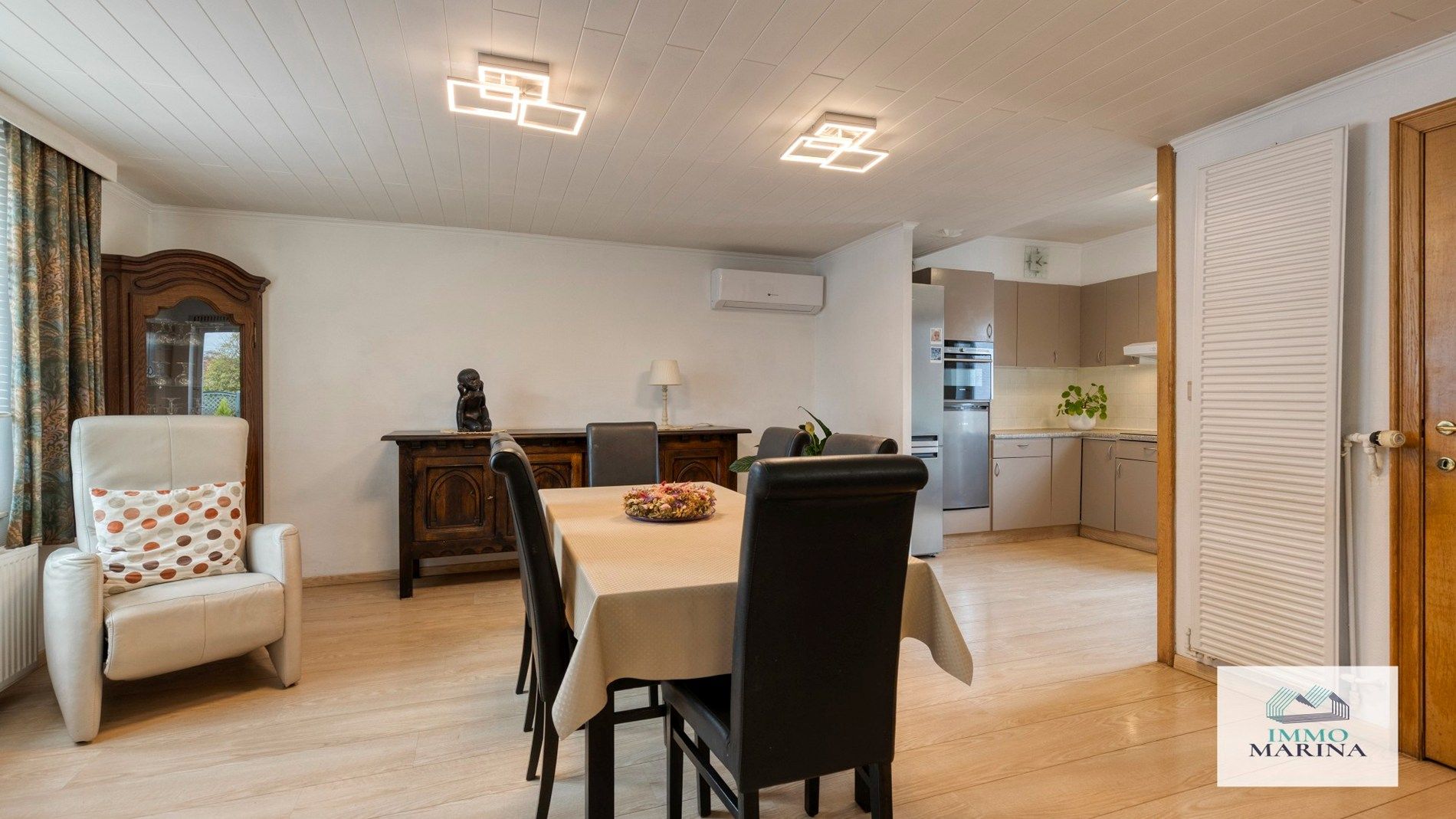 Ruim appartement met terras in centrum Bonheiden foto 4