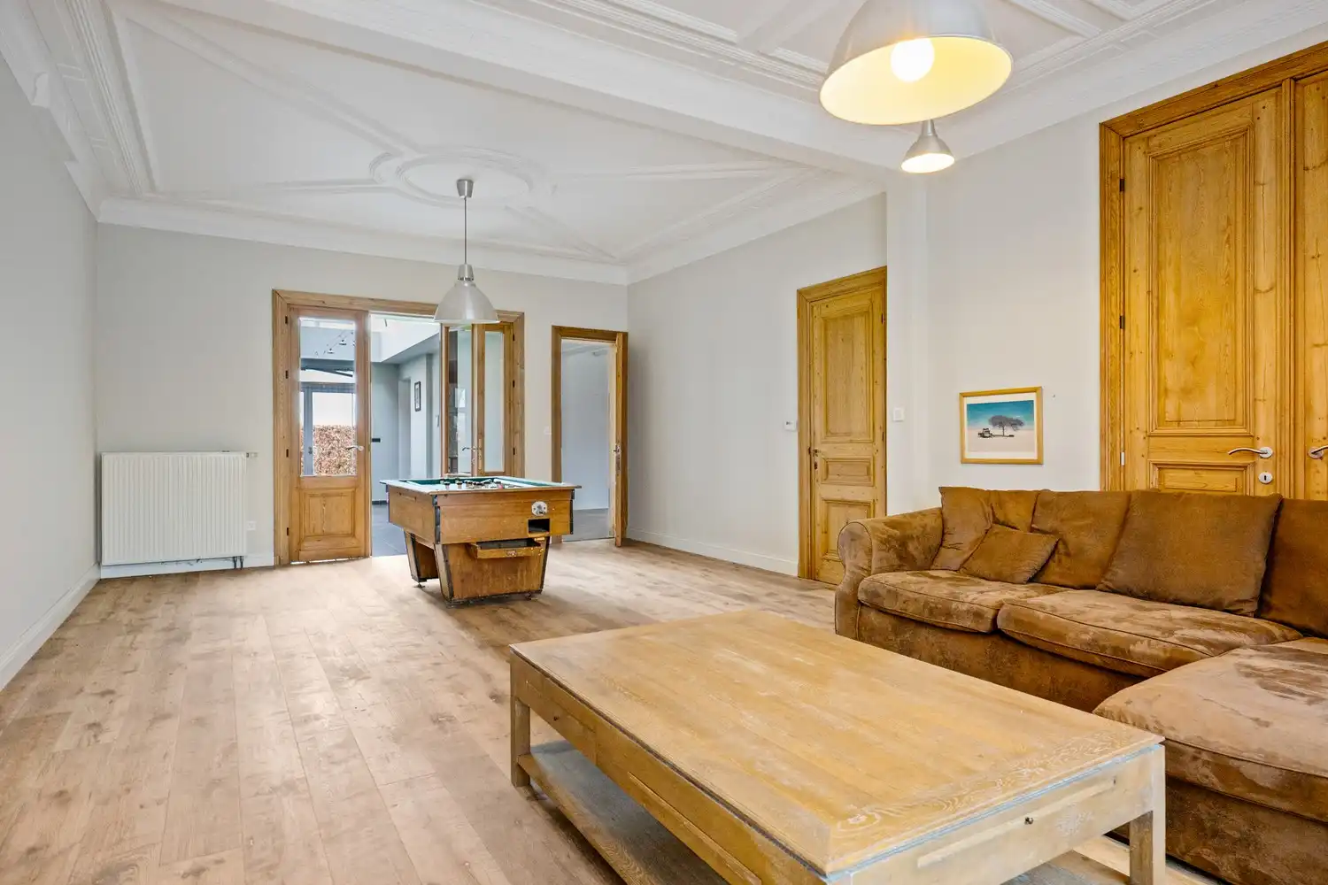 Zonevreemde woning met magazijn te Putte foto 5