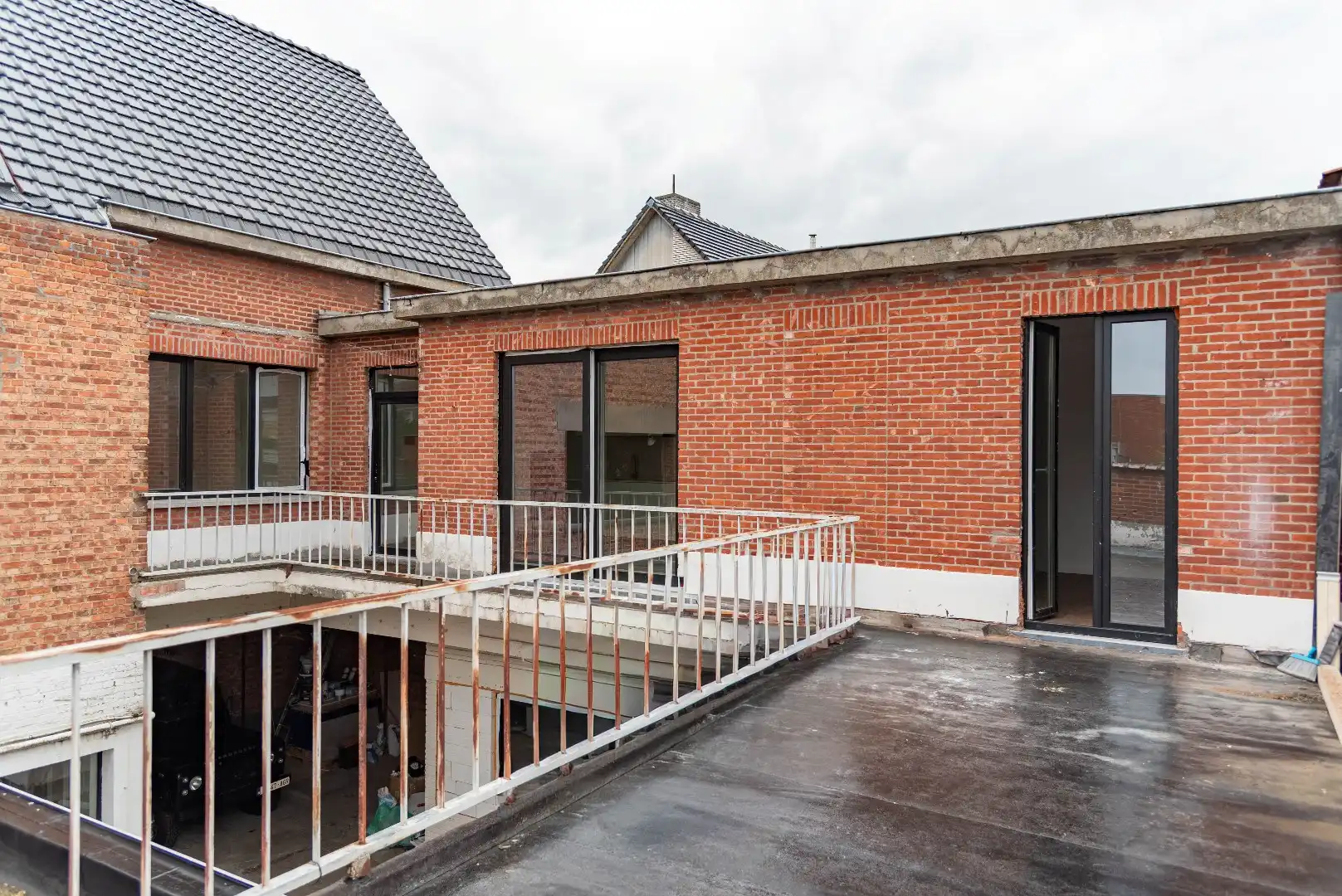 Vernieuwde duplex met 3 slaapkamers in Zwijndrecht foto 6