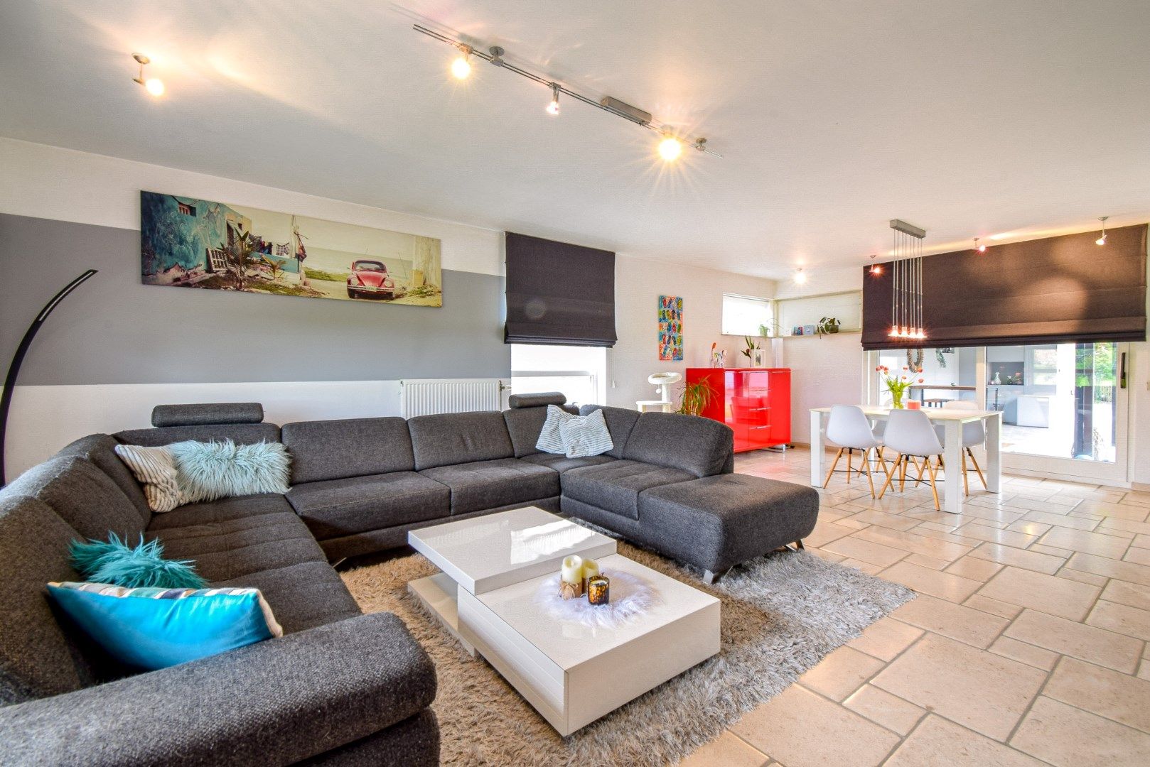 Verzorgde woning met 4 slaapkamers, garage en mooie tuin foto 3