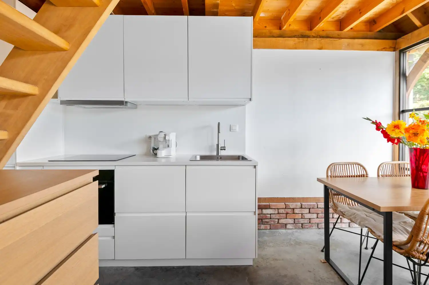 Gerenoveerde villa met bijgebouw en vijver op een perceel van 1,8 ha te Putte foto 37