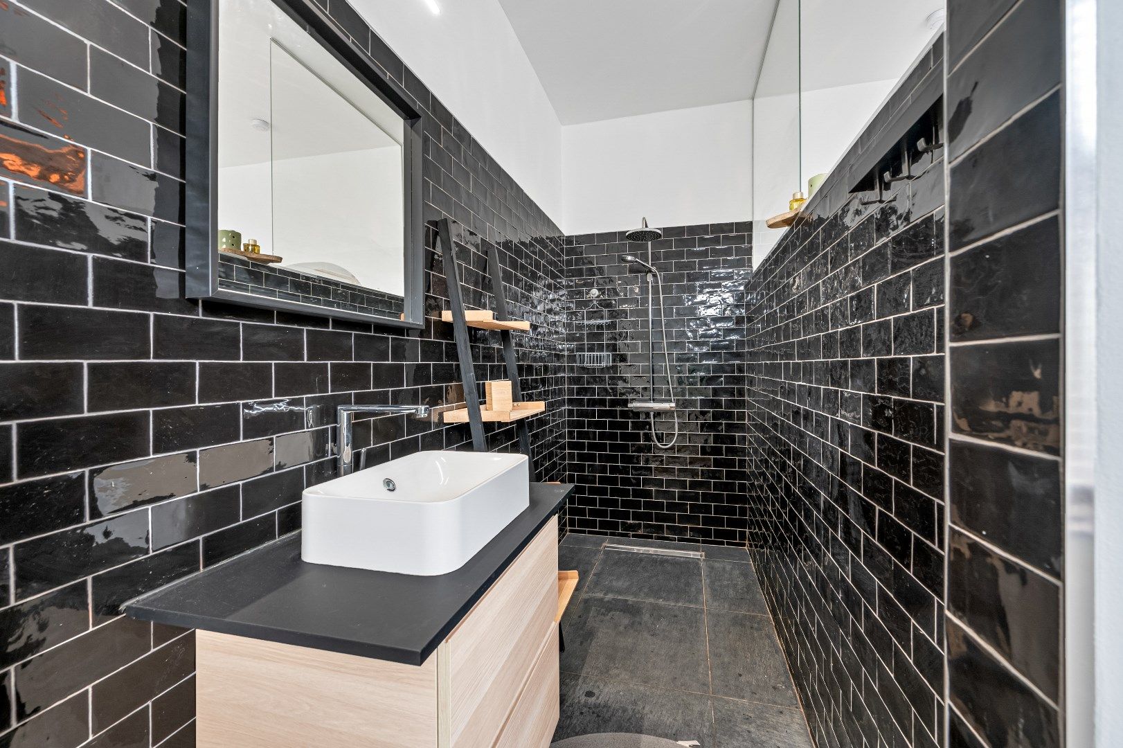 Instapklare woning te Sint-Amandsberg foto 19