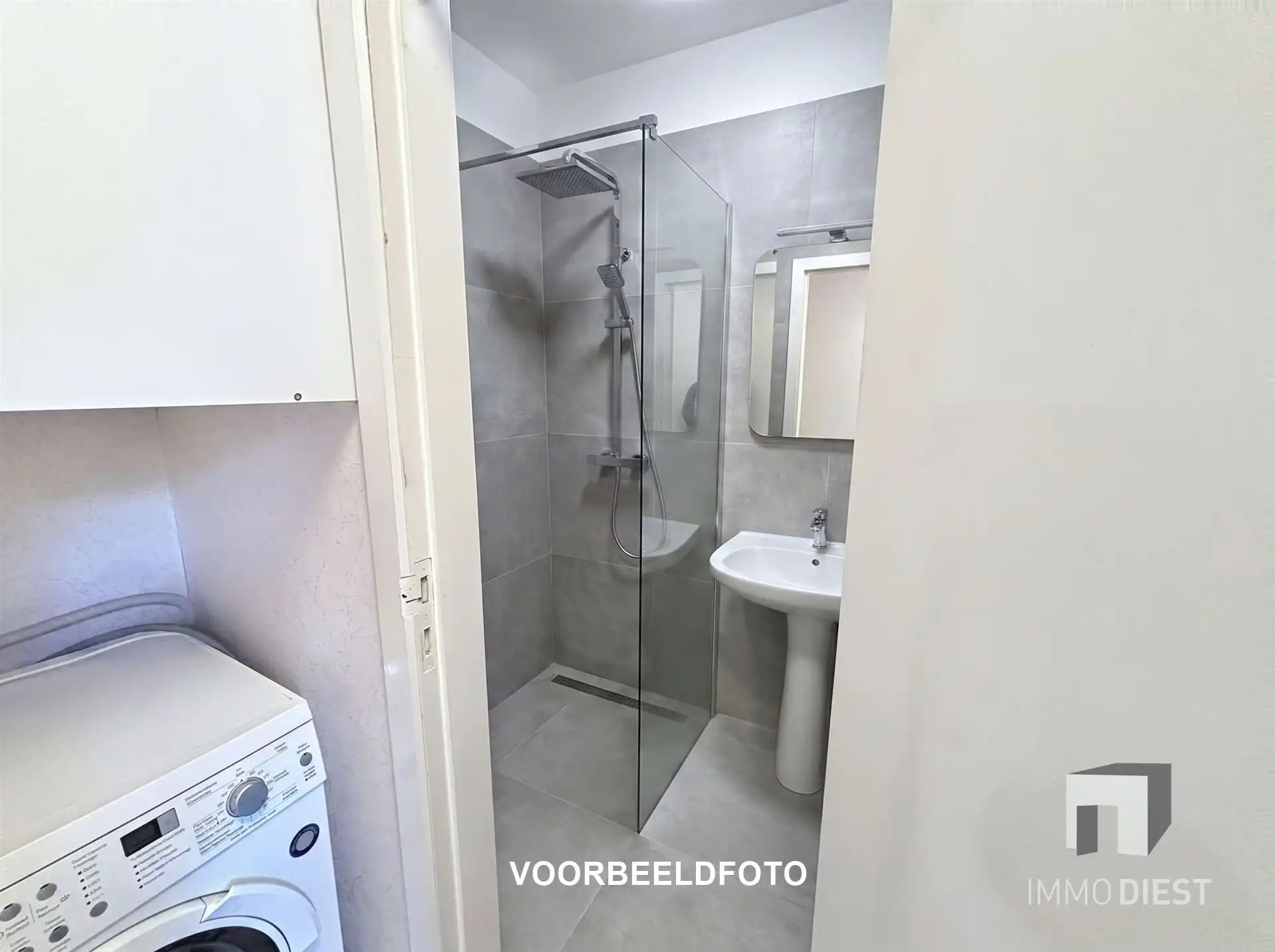 ZATERDAG 13.06 KIJKMOMENT VAN 13.00U TOT 15.00U. Charme troef in deze te renoveren woning op een ruim perceel te Vorst! foto 14