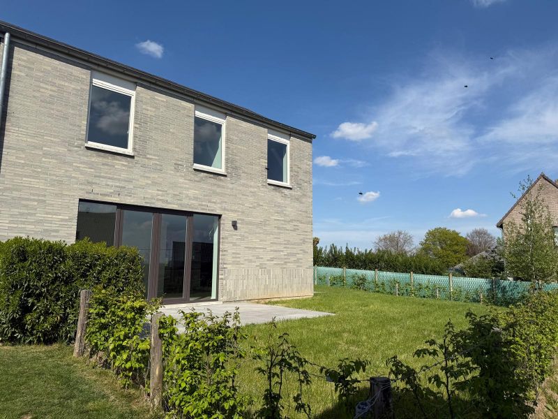 Enerigezuinige woning gelegen in Rozebeke foto 3