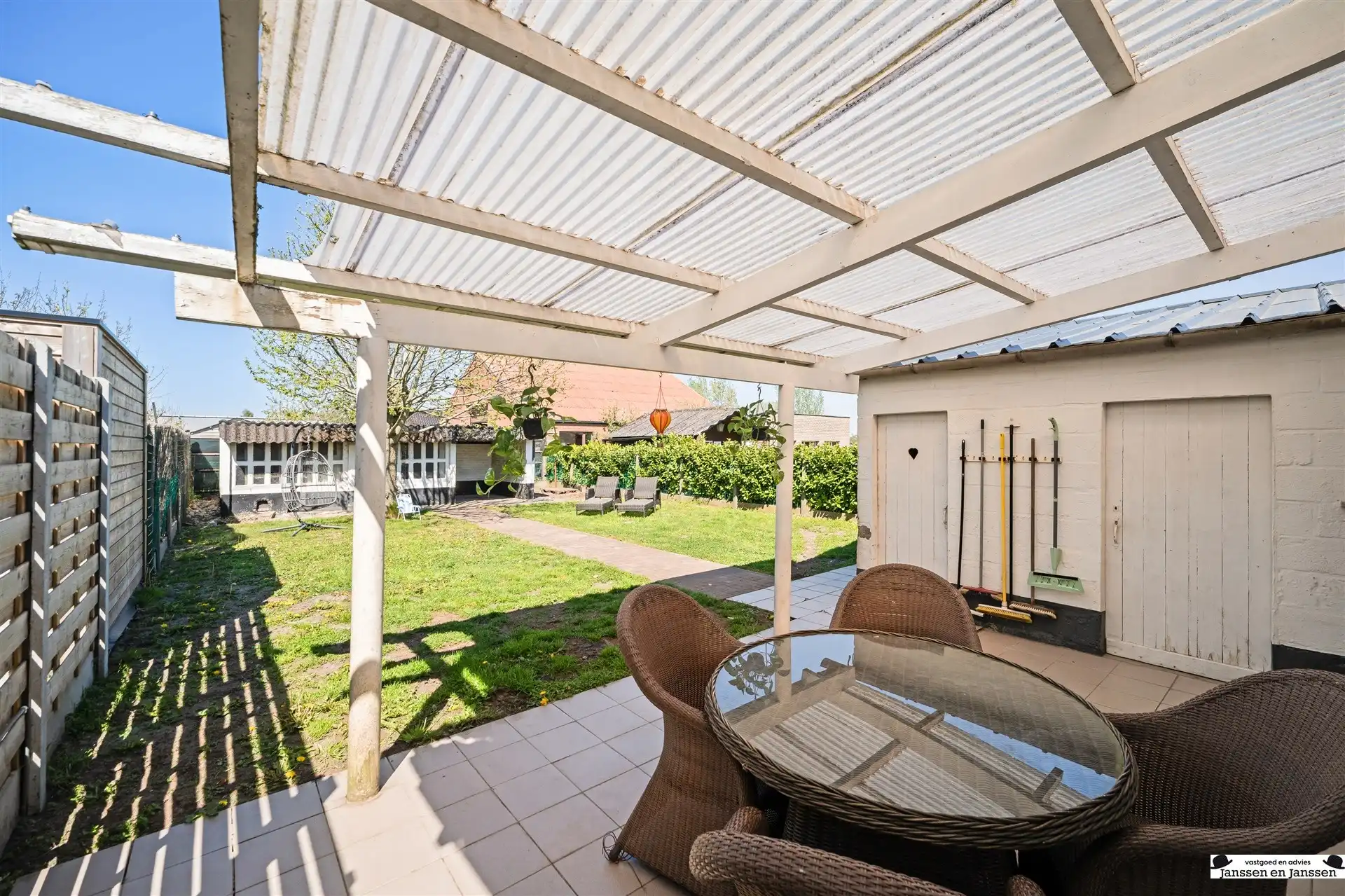 Instapklare gezinswoning met tuin nabij Brugge foto 18