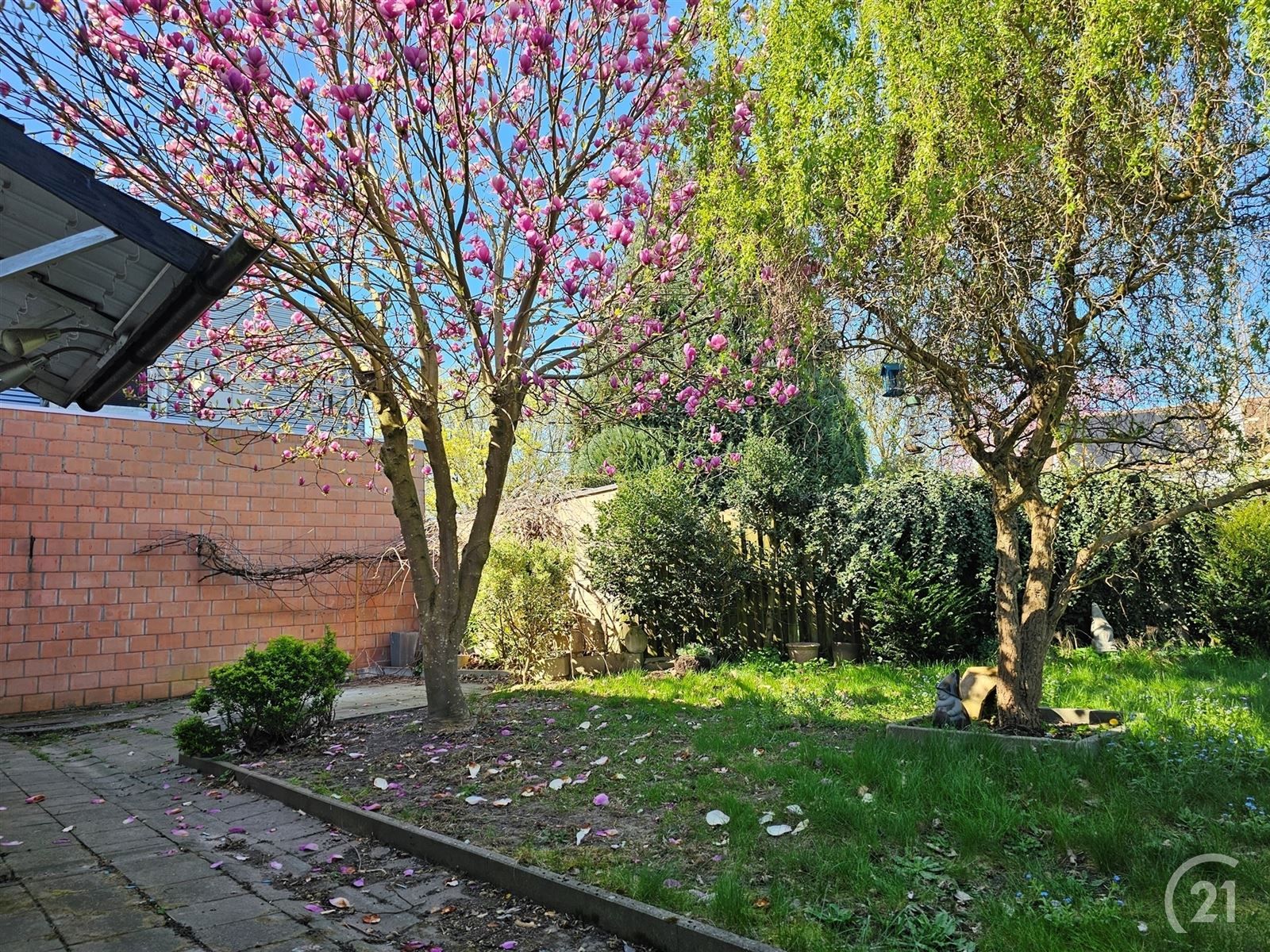 Centraal gelegen woning met 4 slaapkamers en tuin foto 8