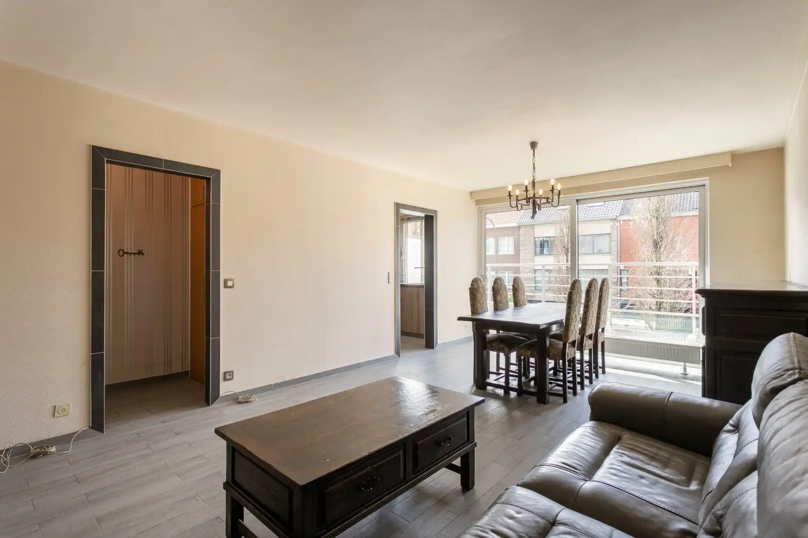 Gerenoveerd appartement met 2 slaapkamers, 2 terrassen en 2 garageboxen  foto 4