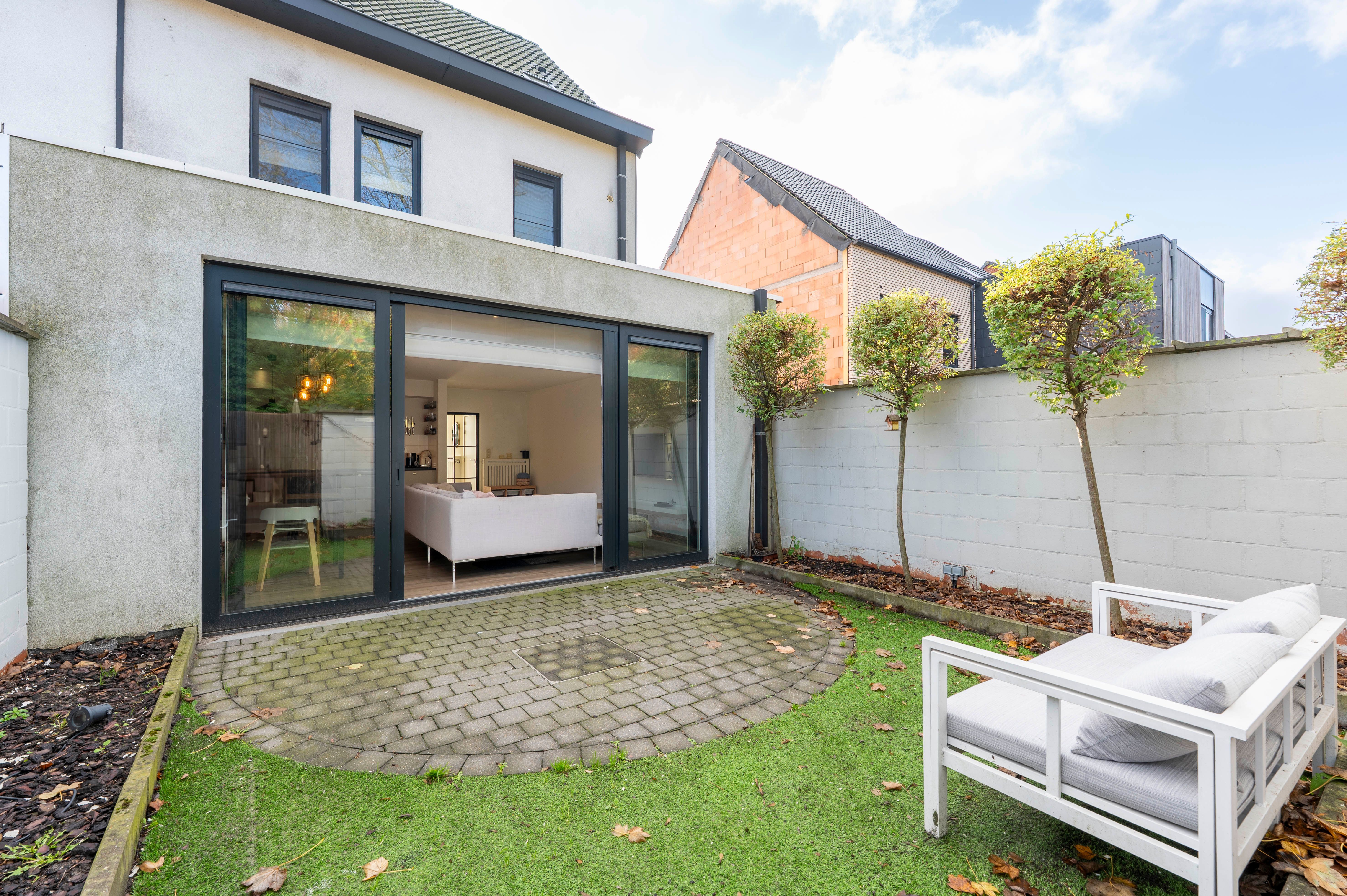 Moderne gezinswoning met gezellige stadstuin op de Lage Kaart te Brasschaat! foto 27