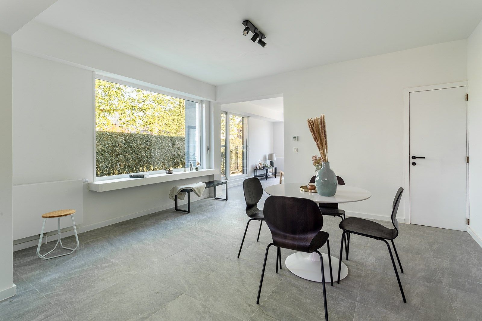 Nét gerenoveerde woning met aangename tuin  foto 14