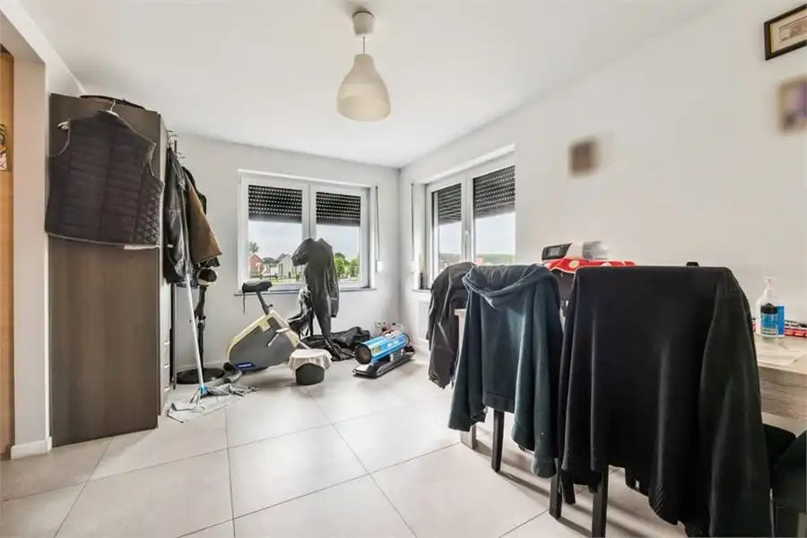 INTERESSANTE OPBRENGSTEIGENDOM MET HANDELSRUIMTE EN APPARTEMENT foto 29