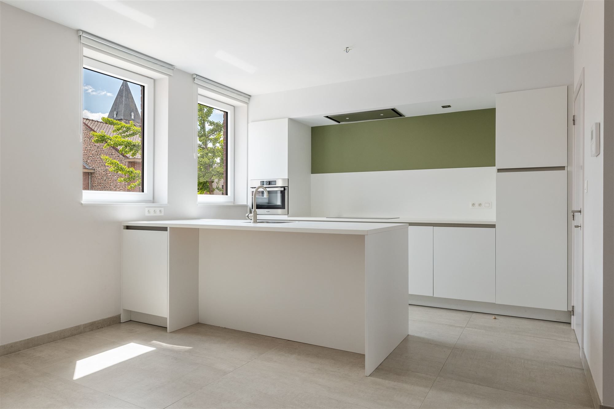KNAP APPARTEMENT MET 3 SLKS EN STAANPLAATS IN LANDEN  foto 14