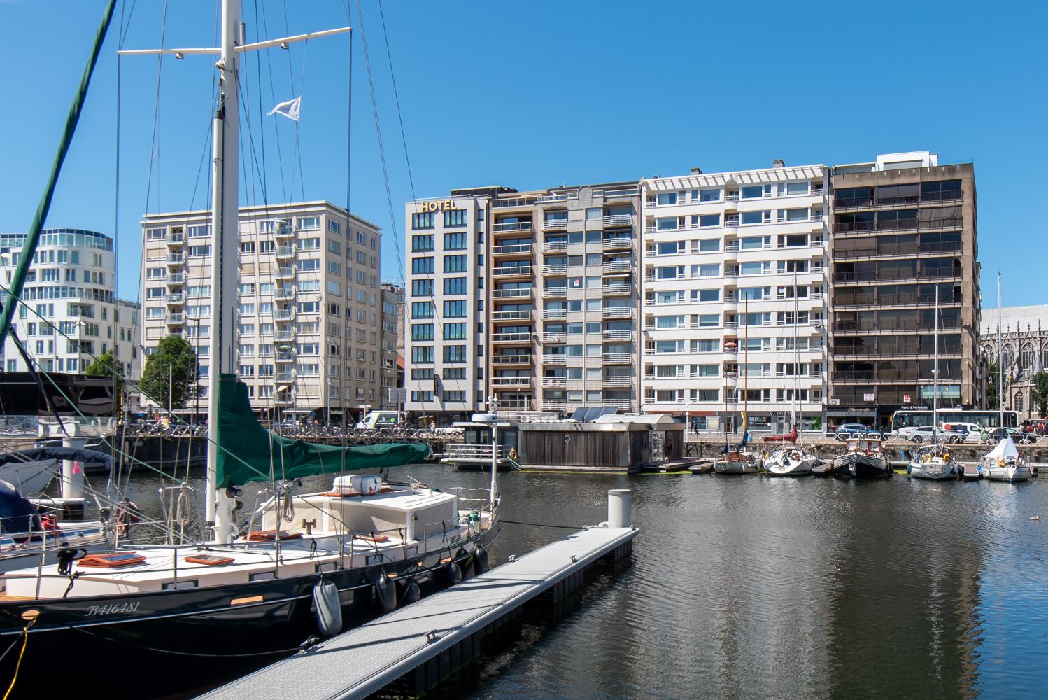 Gerenoveerd appartement met open prachtig zicht foto 21