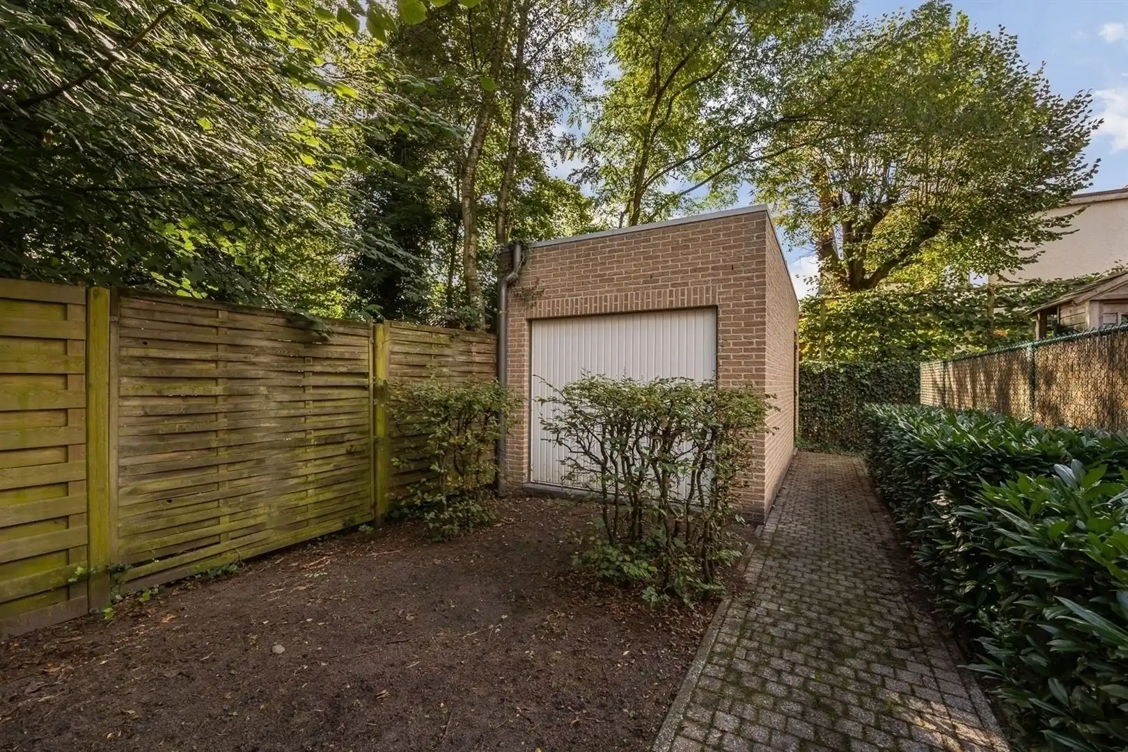 Commercieel pand met tuin & P  op toplocatie in Mariaburg foto 6