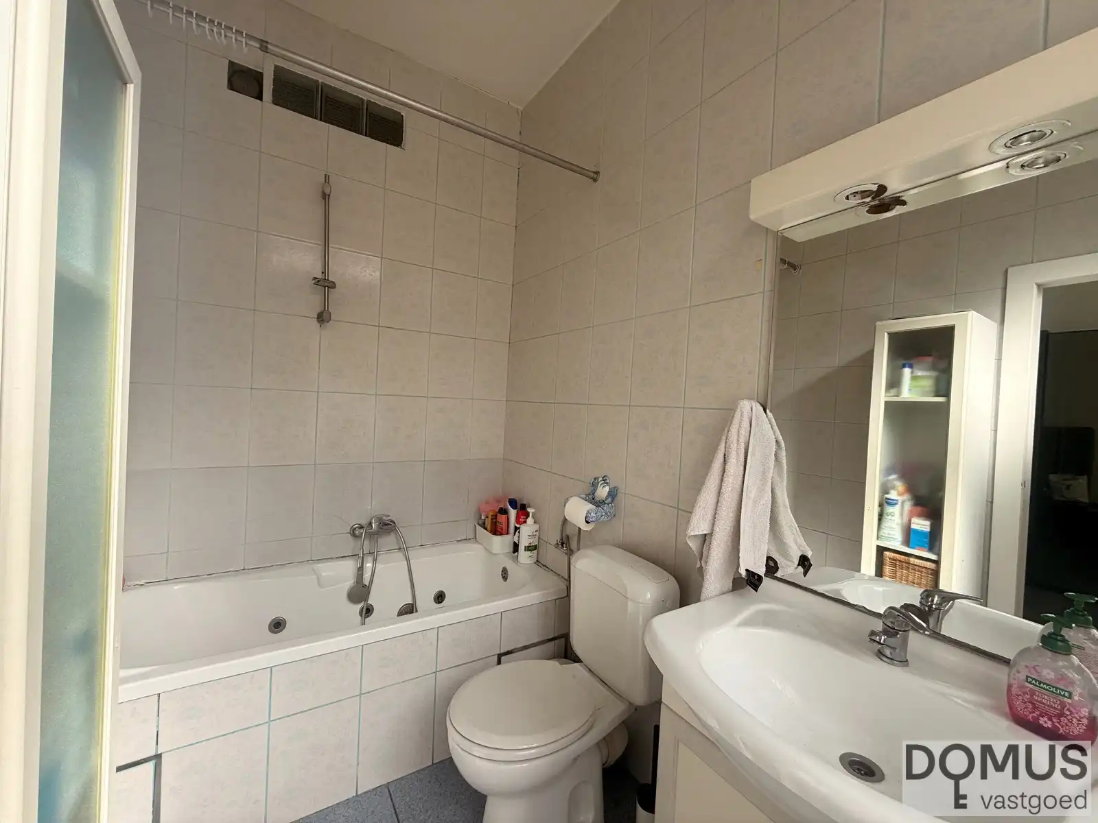 Opbrengstgebouw met 2 appartementen  foto 9