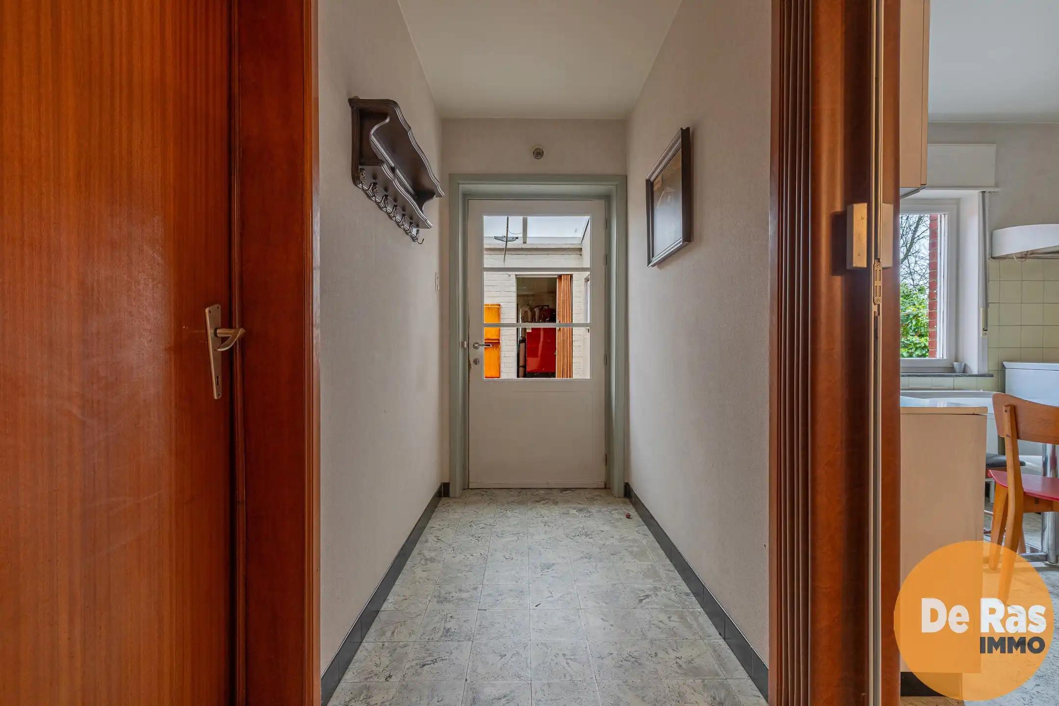 HERZELE - Vrijstaande woning in een landelijke omgeving foto 12