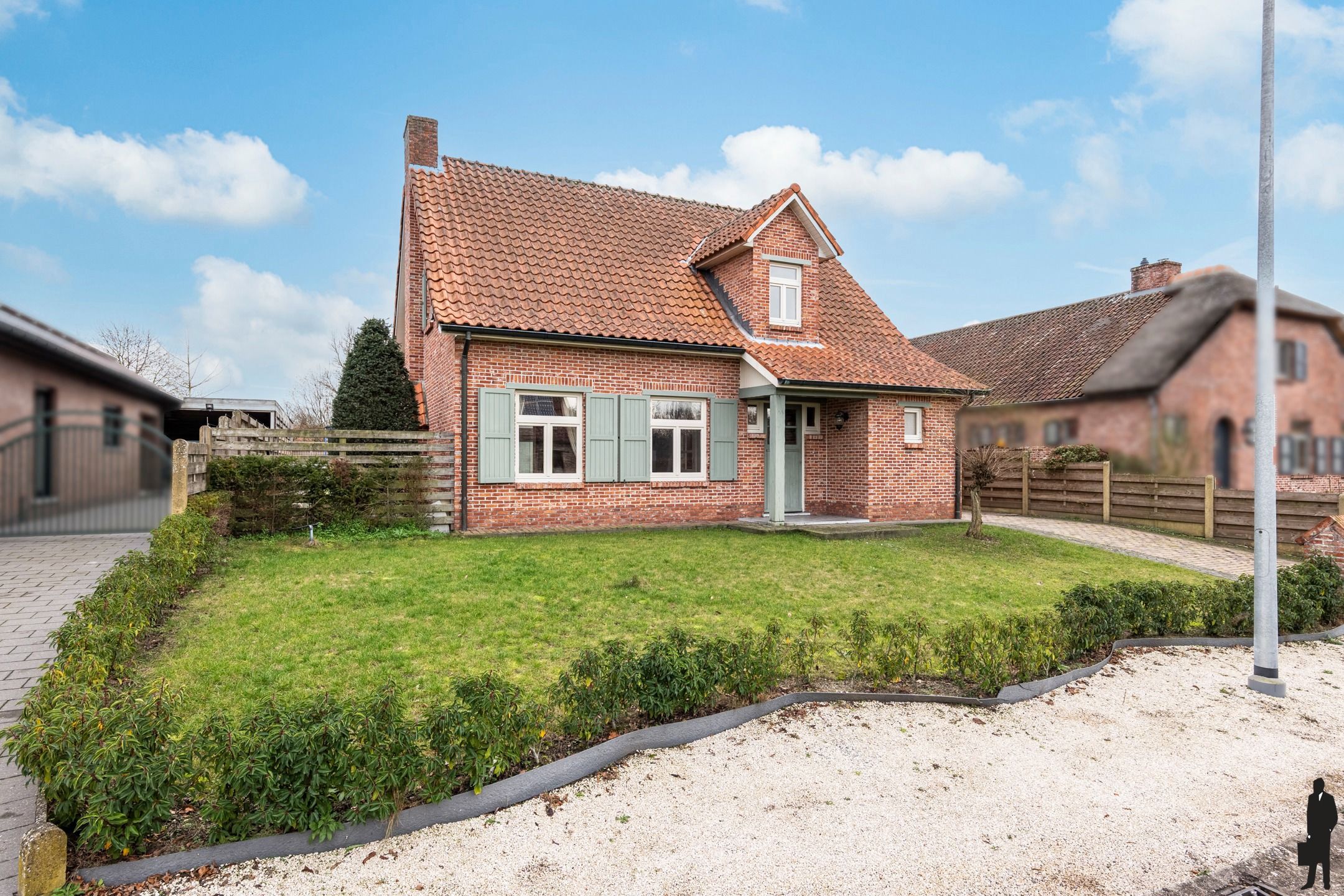 Instapklare woning in het centrum van Kasterlee foto {{pictureIndex}}