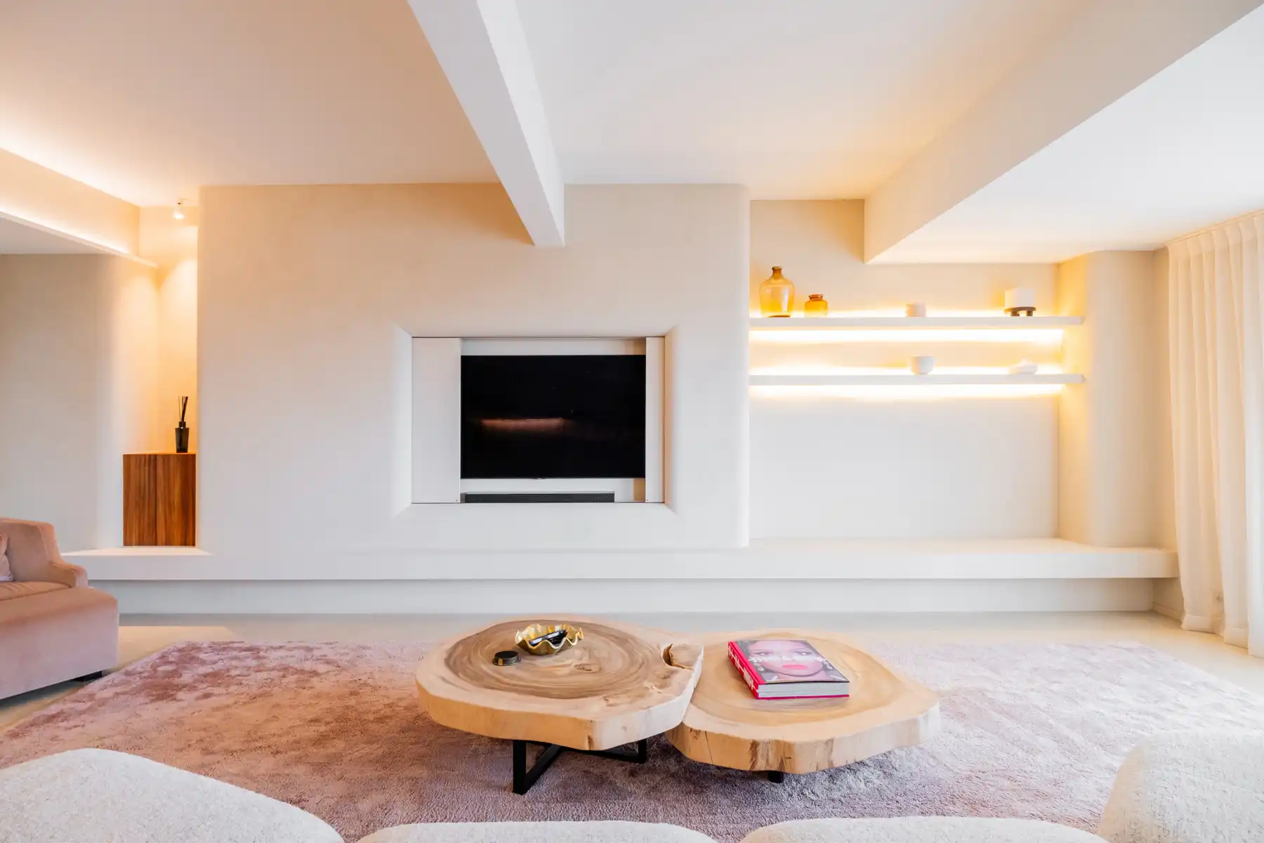 Luxe appartement met ruim terras en unieke zichten foto 4