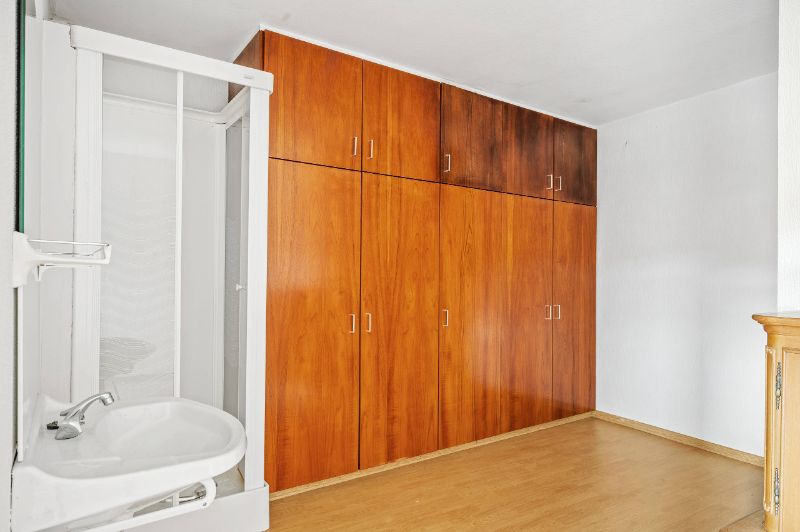 Ruime woning van 260m² op 4a25ca met 4 slaapkamers foto 24