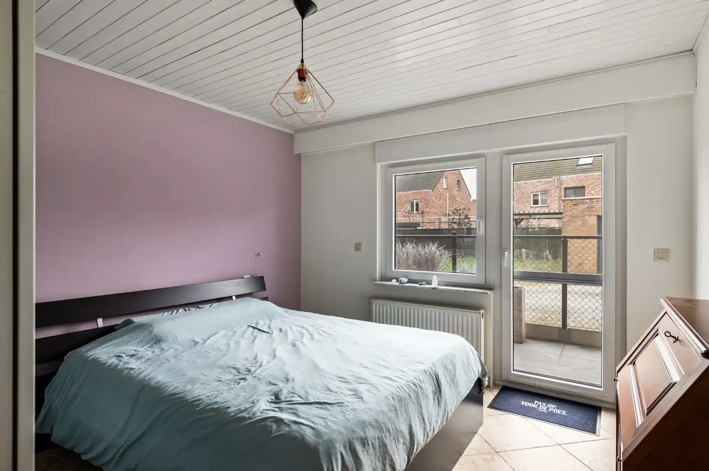 Keurig gelijkvloers appt. met 2 slpk., terras, voortuintje en garagebox foto 11