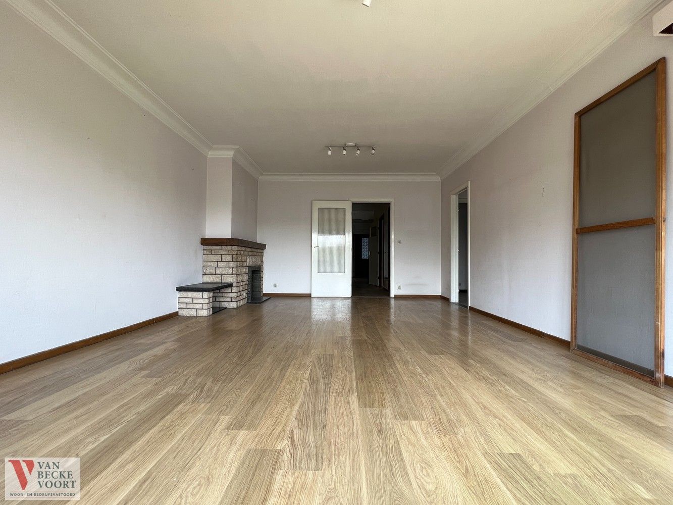 Ruim appartement met parkzicht foto 3