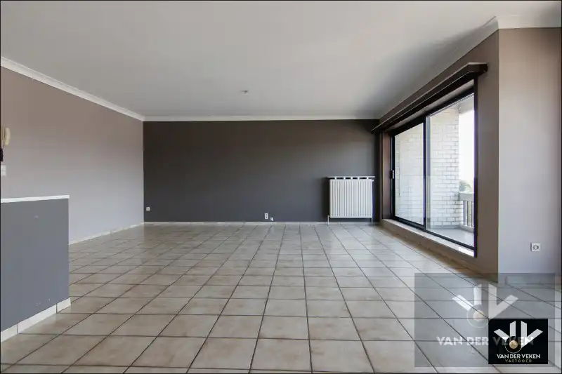 RIANT APPARTEMENT MET WEIDS ZICHT AAN HET CENTRUM foto 6