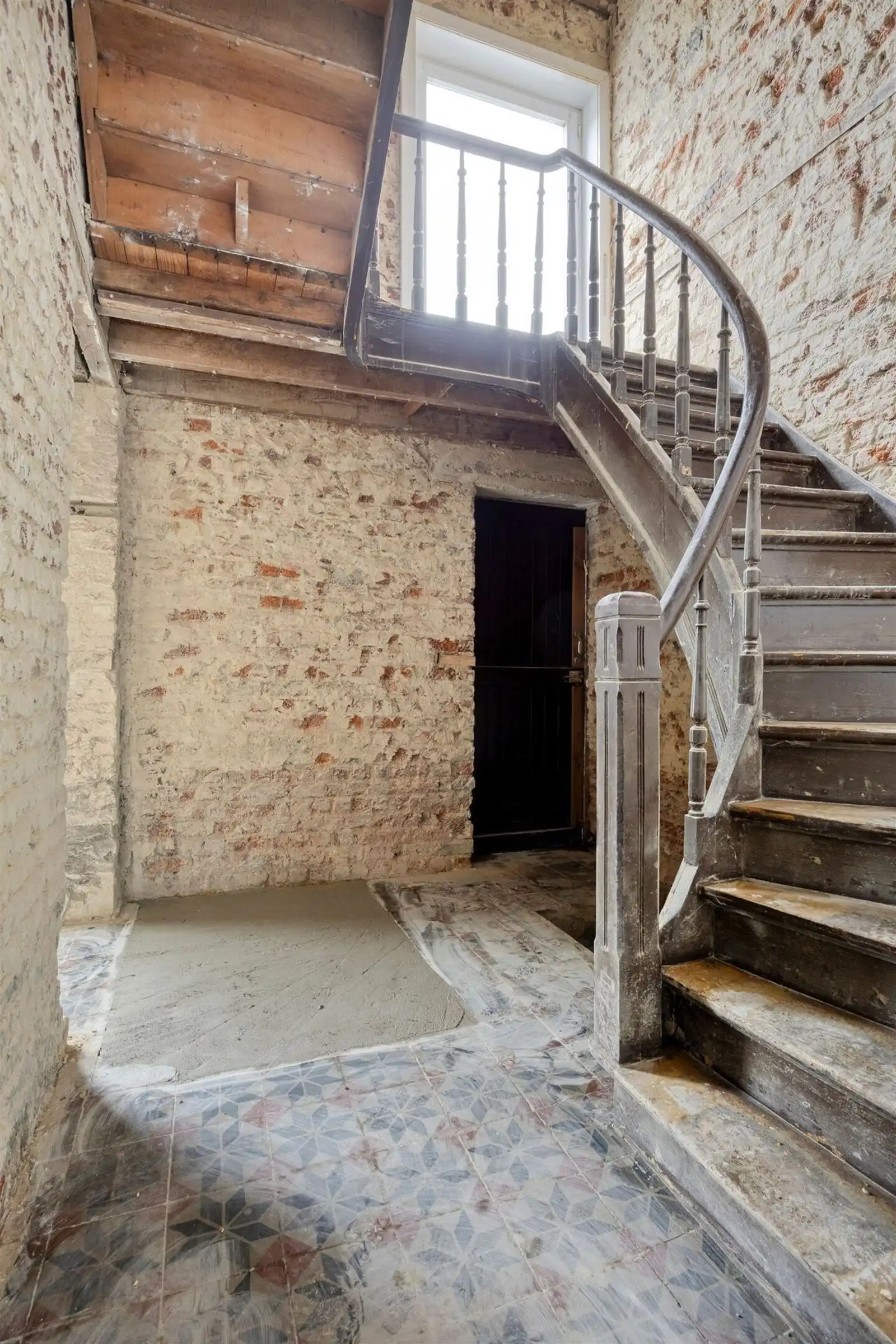 Af te werken 3-gevel woning ( met mogelijkheid tot 4 ruime slaapkamers) te Alsemberg  foto 9