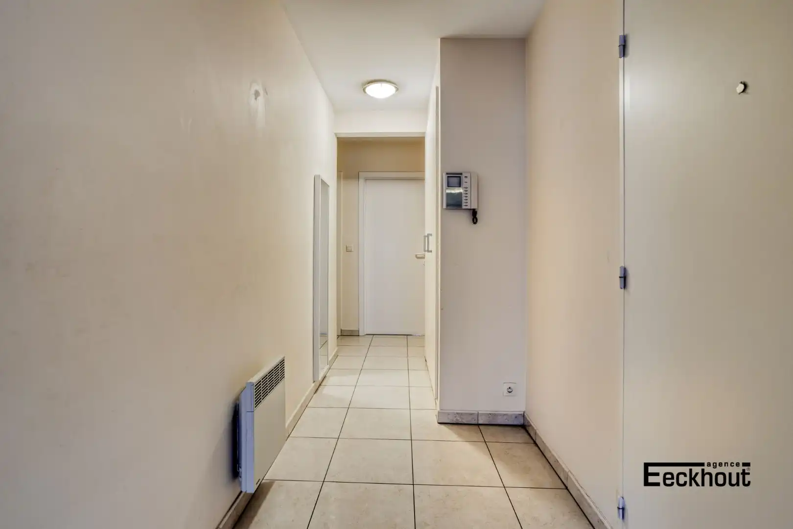 Instapklaar 2 slaapkamer appartement met lateraal zeezicht foto 16