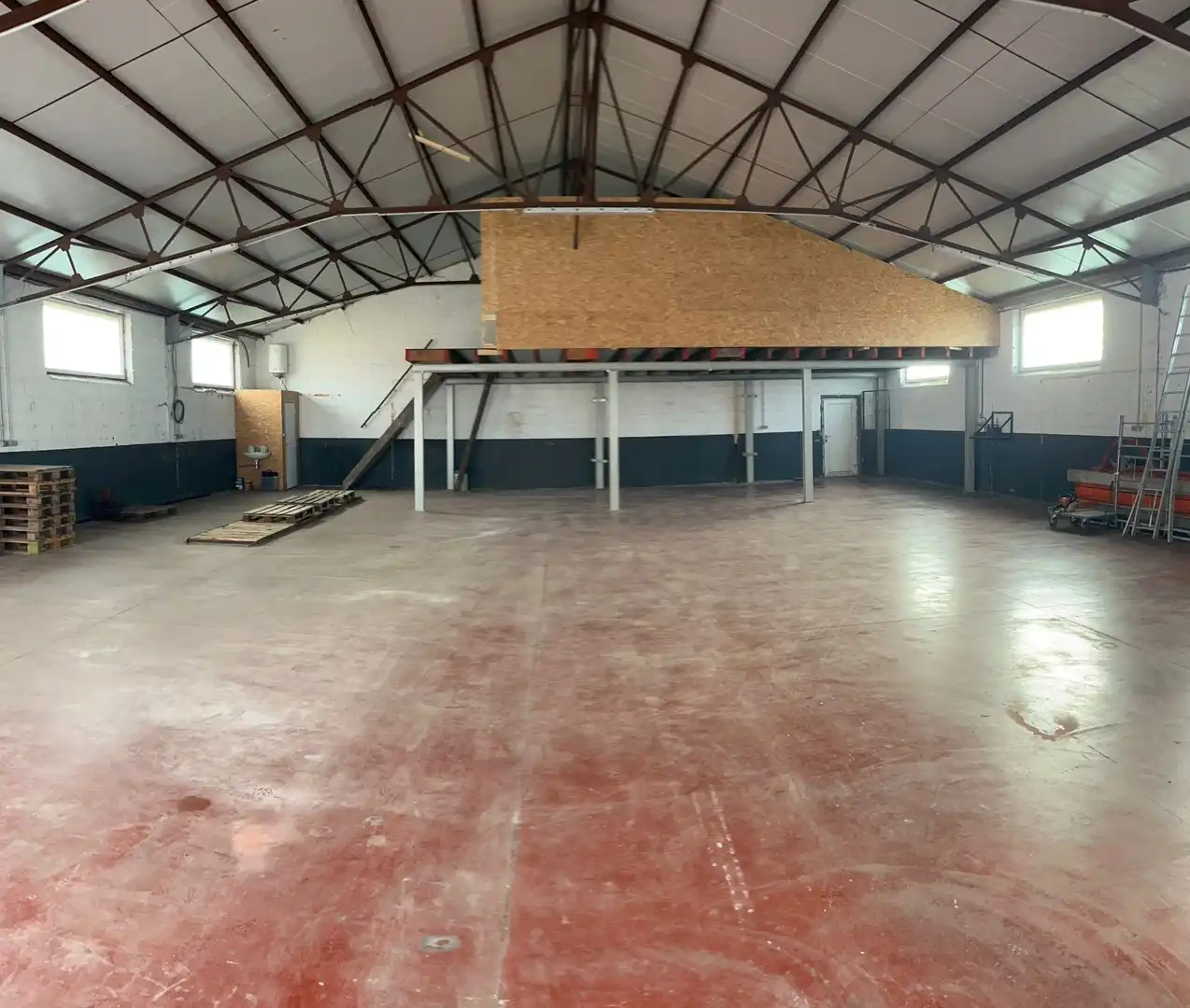 Ledegem - Instapklare woning met ruime loods foto 5